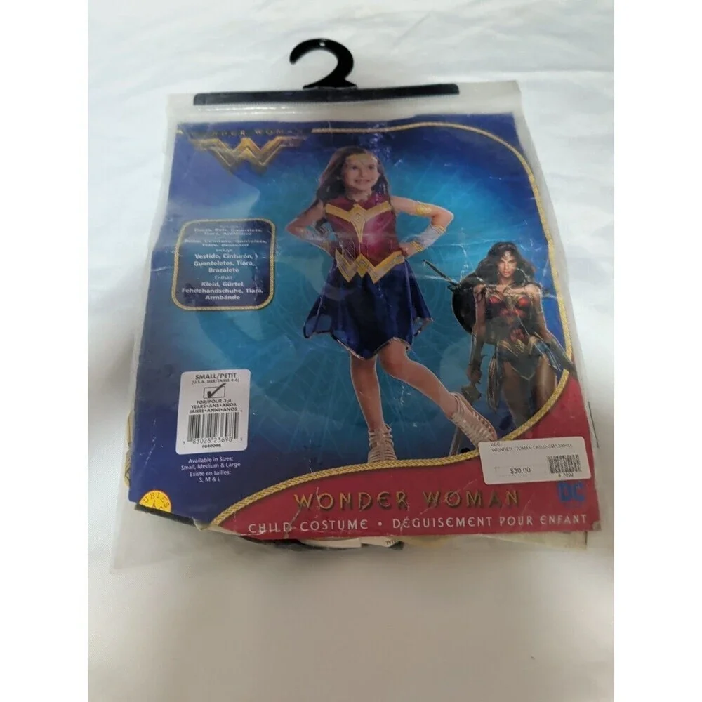 Wonder Woman Child Costume Small (4-6) Dress/Belt/Gauntlets/Tiara/Armband